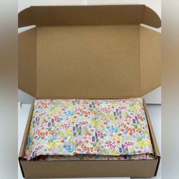 Life-Changing Magic: A Journal - Spark Joy Every Day - Picture 4 of 10